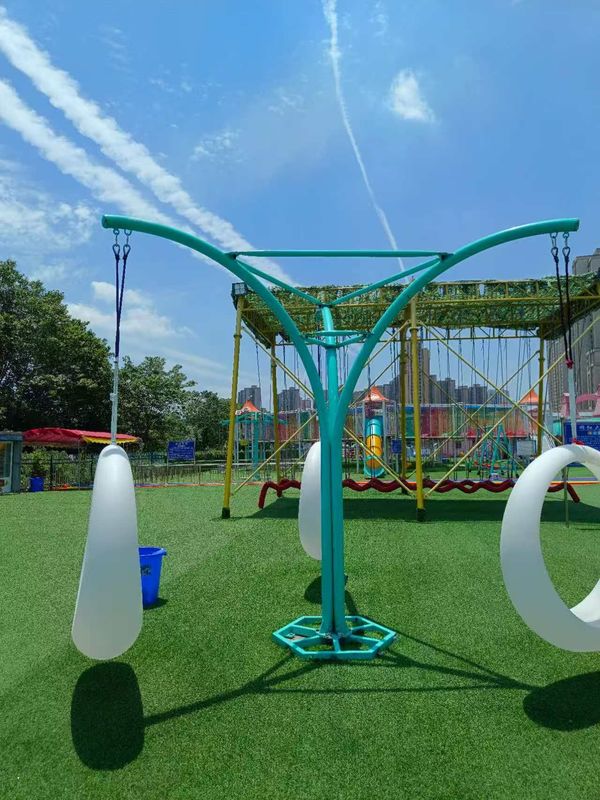 Binnen en Buiten Boeiende Speeltoestellen Interactieve Licht Maan Schommel Functies Voor Boeiend Speelplezier